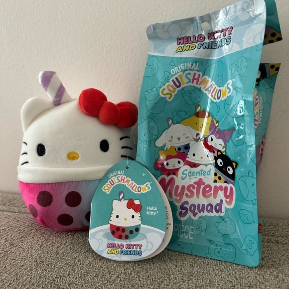 Nwt 5" Hello Kitty Squishmallow Scented Mystery Squad Plush - Picture 1 of 3
